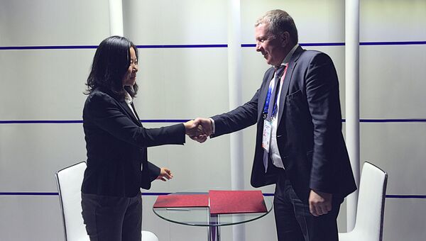 Швабе и китайская UniStrong подписали новый договор о сотрудничестве