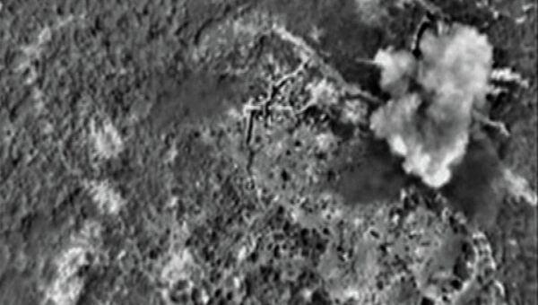 Самолеты российских ВКС нанесли точечный авиационный удар по складу боеприпасов отряда боевиков Исламского государствав районе Латакии