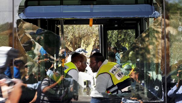 На месте стрельбы в пассажирском автобусе в Иерусалиме