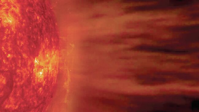 Так художник представил себе солнечный ветер, исходящий от светила