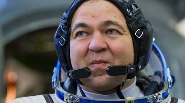 Участник дублирующего экипажа МКС-45/46/ЭП-18 космонавт Роскосмоса Олег Скрипочка во время комплексных экзаменационных тренировок. Архивное фото