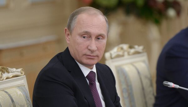 Президент России Владимир Путин во время российско-казахстанских переговоров в Астане