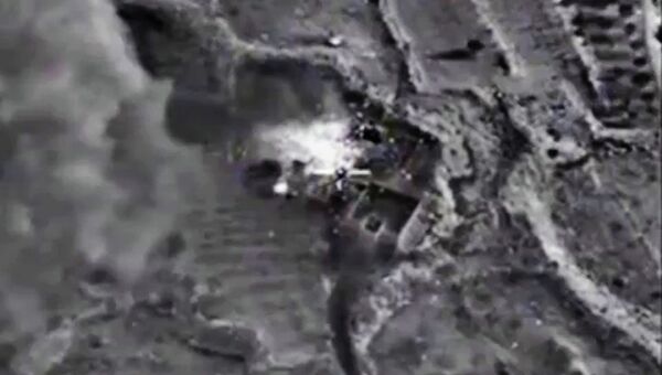 Самолеты Воздушно-космических сил РФ уничтожили укрепленный опорный пункт боевиков в провинции Идлиб в Сирии