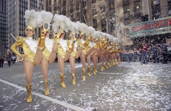 Танцевальный коллектив The Rockettes из Нью-Йорка