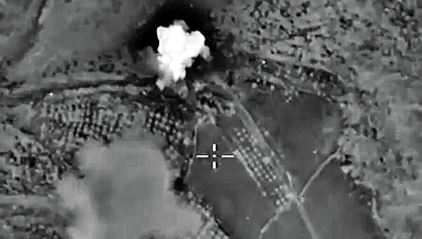 Авиаудары ВКС России по позициям ИГ в Сирии. Архивное фото