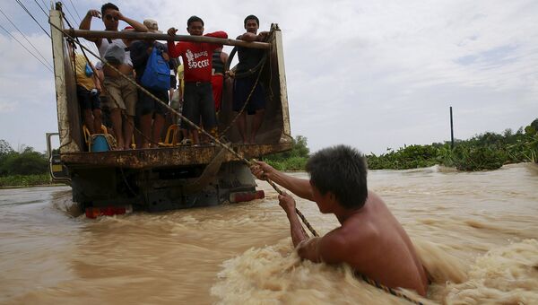 Последствия тайфуна Koppu на Филиппинах. Октябрь 2015