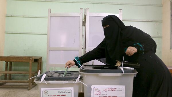 Голосование на парламентских выборах в Египте. Октябрь 2015