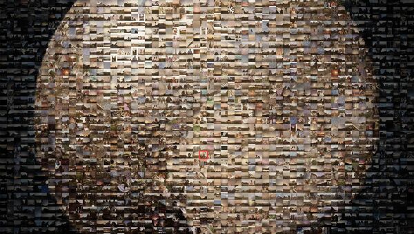 Мозаика Плутона, собранная из семи тысяч фотографий пользователей сети