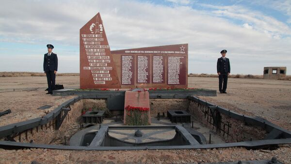 Памятник испытателям ракетной техники на Байконуре
