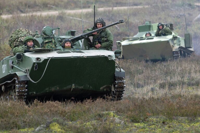 Летно-тактические учения ВДВ в Псковской области