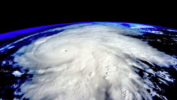 Ураган Патрисия, разразившийся у побережья Мексики. Вид из космоса