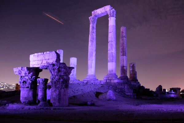 Храм Геркулеса в Иордании подсвечены в день 70-летия ООН