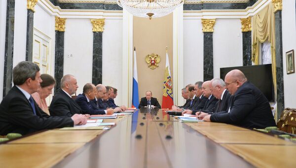 Президент России Владимир Путин на заседании комиссии по ВТС с иностранными государствами