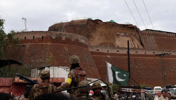 Последствия землетрясения в Пешаваре, Пакистан. Архивное фото