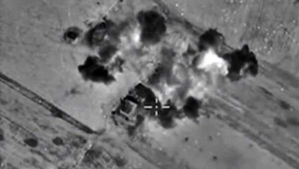 Самолеты российских Воздушно-космических сил нанесли точечные удары по базе приема и подготовки боевиков в провинции Дамаск. Архивное фото