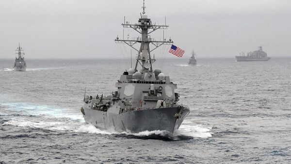 Ракетный эсминец Лассен ВМС США в Тихом океане. Фото 2009 года