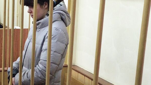 Студентка МГУ Варвара Караулова в зале заседаний Лефортовского суда Москвы. Октябрь 2015