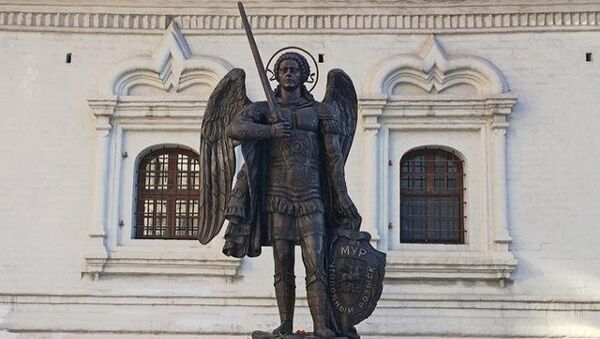 Памятник погибшим сфыщикам МУРа на Петровке