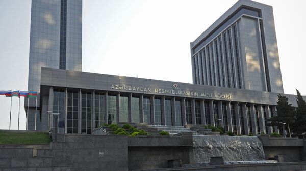 Здание Милли Меджлиса (парламента) Республики Азербайджан в Баку