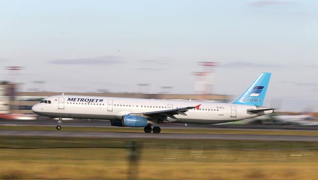 Самолет Airbus A321. Архивное фото