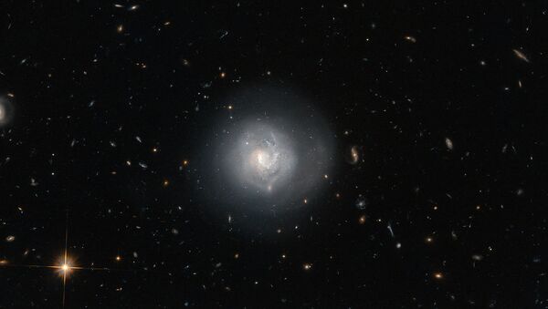 Галактика Mrk 820 в созвездии Волопаса. Снимок Хаббла