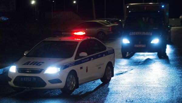 Спецтранспорт МЧС России, доставляющий в Санкт-Петербург тела жертв крушения и личные вещи погибших в катастрофе А321