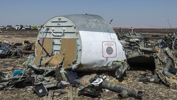 Обломки самолета Airbus A321 авиакомпании Когалымавиа в Египте. Архивное фото