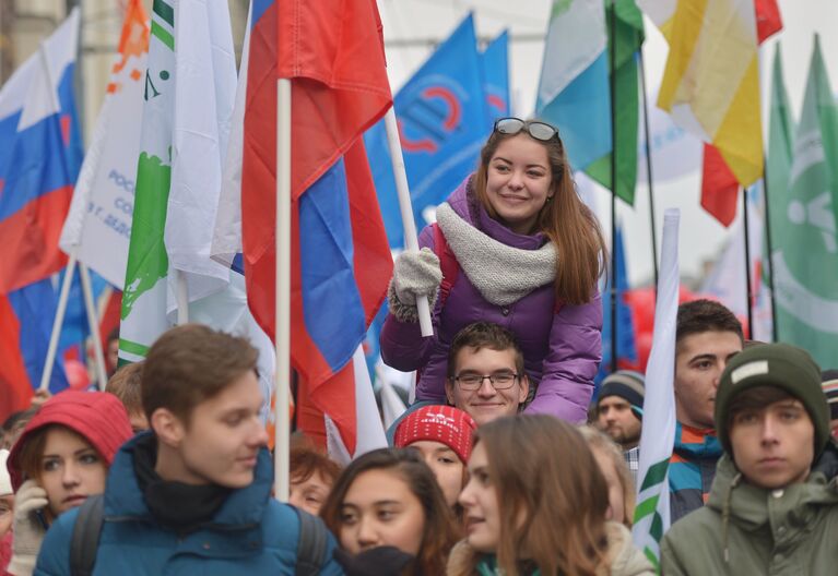 Участники шествия и митинга Мы едины! в Москве в честь Дня народного единства