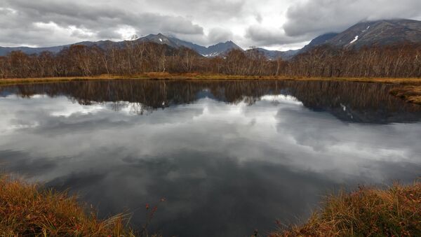 Озеро в районе горного массива Вачкажец на Камчатке. Архивное фото