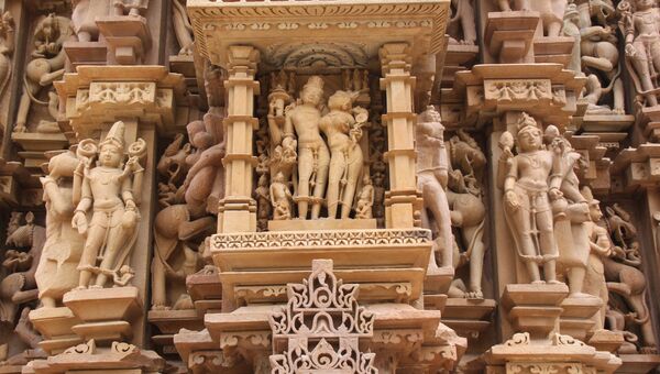 Эротика - Изображение Devi Jagdamba Temple, Кхаджурахо - Tripadvisor