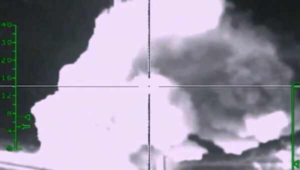 Самолеты российских Воздушно-космических сил нанесли авиационный удар по мосту, контролируемому боевиками. Архивное фото