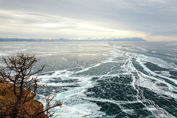 Вид на северную часть озера Байкал