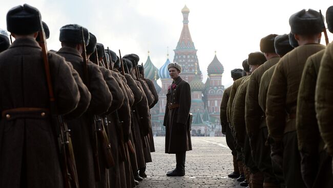 Торжественный марш, посвященный легендарному параду 1941