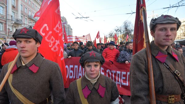 Шествие и митинг, посвященные 98–й годовщине Великой Октябрьской социалистической революции. Архив