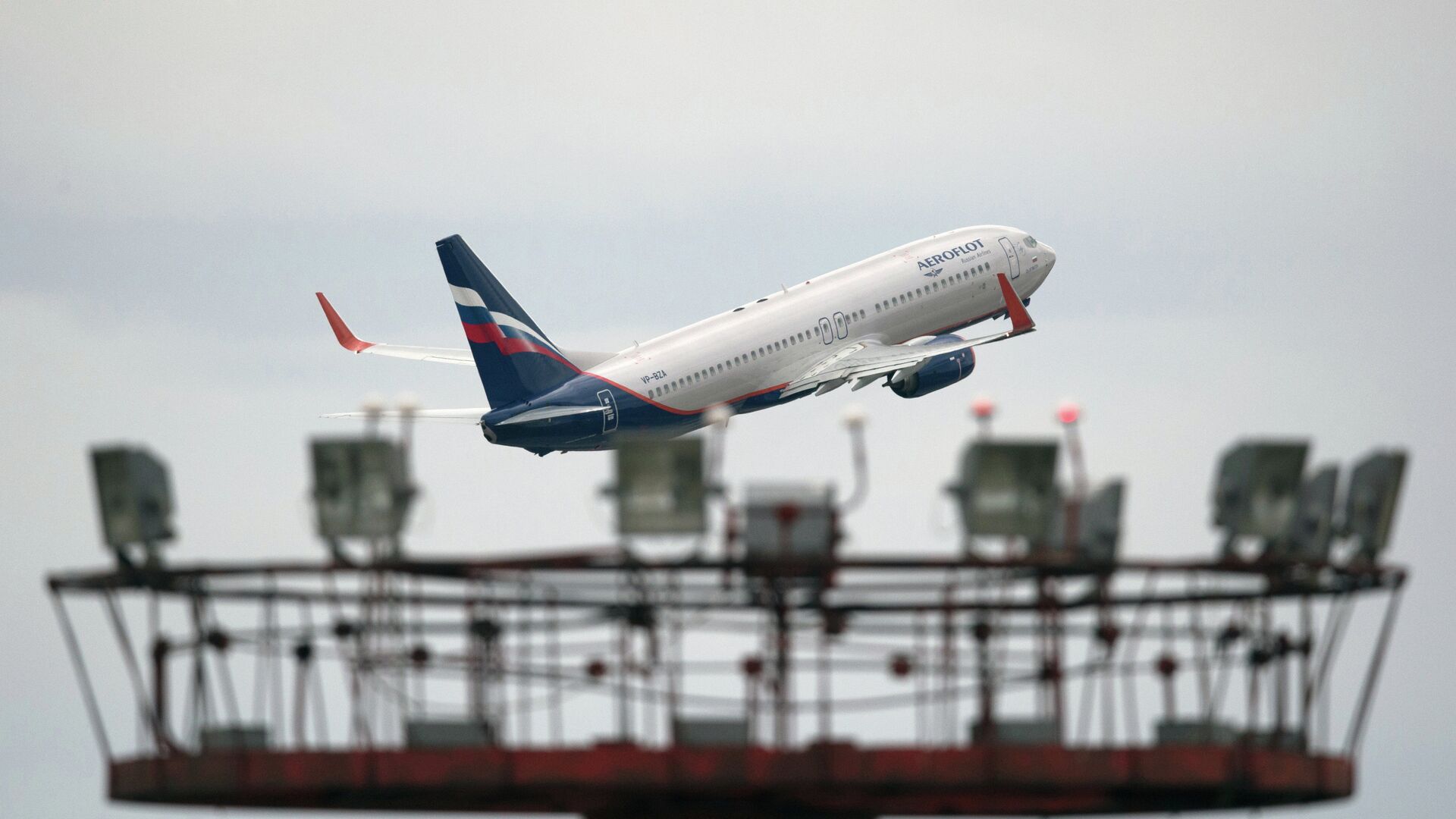 Самолет Boeing 777 авиакомпании Аэрофлот совершает взлет, архивное фото - РИА Новости, 1920, 07.02.2025
