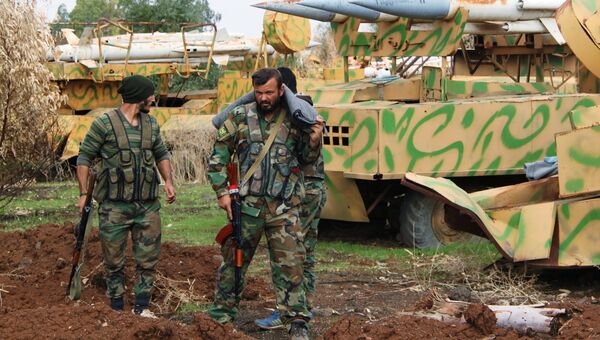 Бойцы сирийской армии. Октябрь 2015
