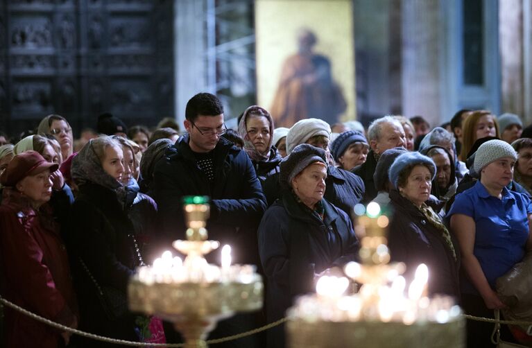 Поминальная служба по жертвам авиакатастрофы А321 в Санкт-Петербурге