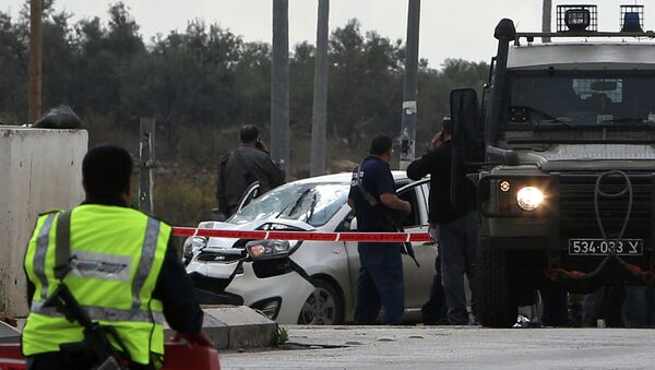 Палестинец ранил трех израильтян, протаранив их на машине. Архивное фото