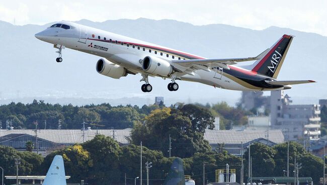 Японский самолет Mitsubishi Regional Jet