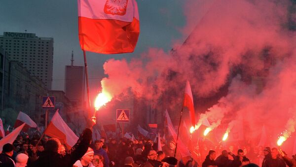 Участники марша националистов по случаю Дня независимости Польши в Варшаве. Архивное фото