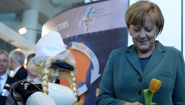 Канцлер Германии Ангела Меркель во время официального открытия промышленной ярмарки в Ганновере