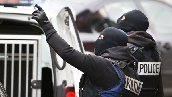 Бельгийская полиция проводит спецоперацию в районе Моленбек в Брюсселе. Архивное фото