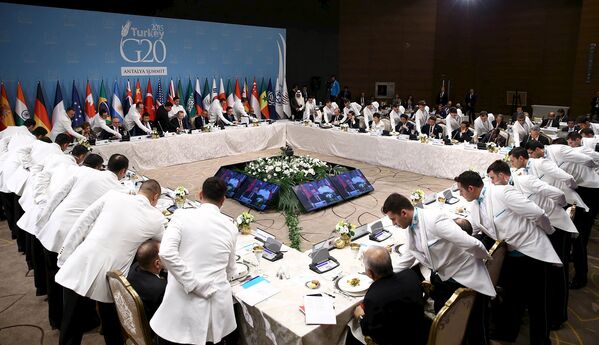 Лидеры G20 во время рабочего обеда