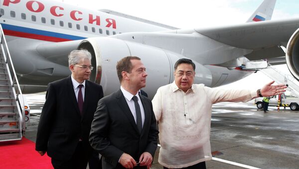Председатель правительства РФ Д.Медведев прибыл в Манилу на саммит АТЭС