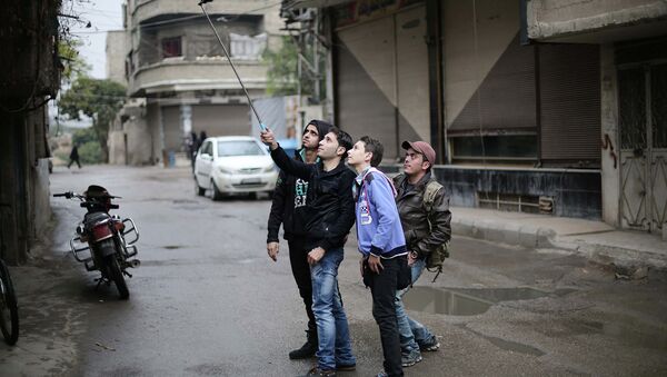 Молодежь в пригороде Дамаска, Сирия. Архивное фото
