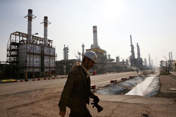 Иранский нефтяник Иранский нефтяник