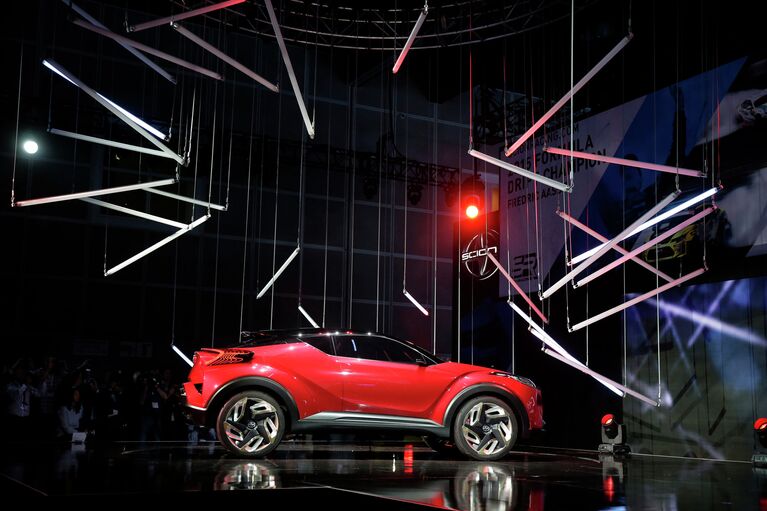 Концепт Scion C-HR на автошоу Los Angeles Auto Show в Лос-Анджелесе, США