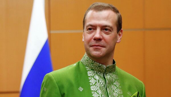 Председатель правительства РФ Дмитрий Медведев во время встречи в рамках 10-го Восточноазиатского саммита в Куала-Лумпуре