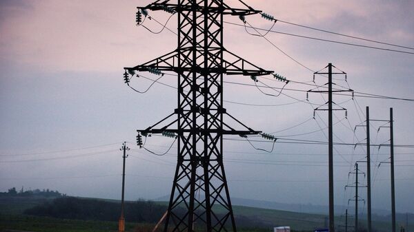 Обесточенные высоковольтные линии электропередачи в Симферополе