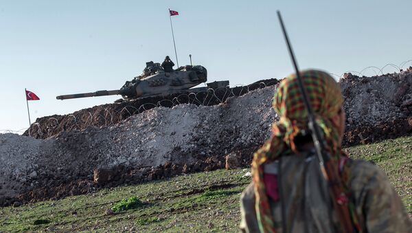 Танк турецкой армии возле границы с Сирией